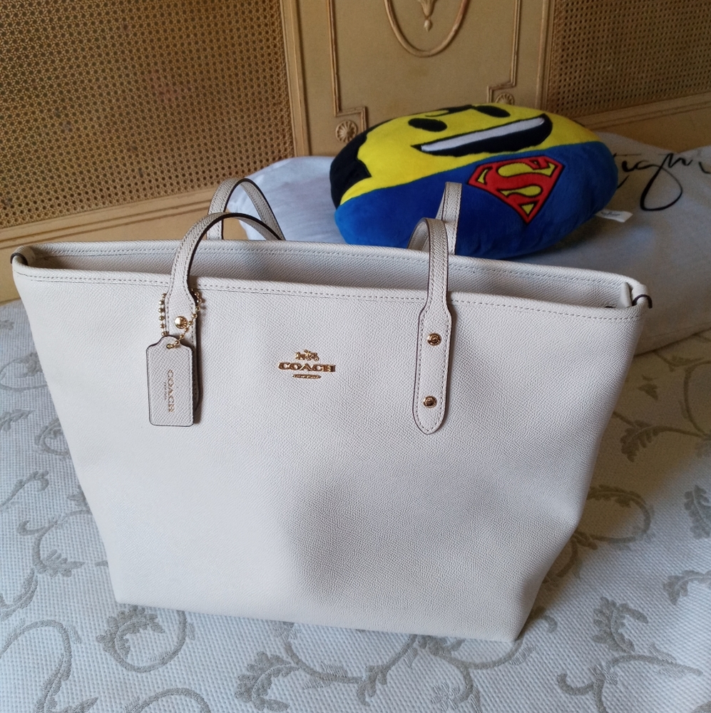 Coach white leather city tote shoulder bag